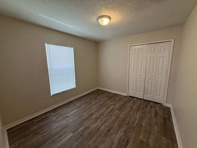 Building Photo - 12464 Castlemain Trail