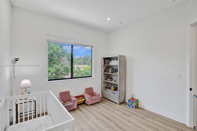 Building Photo - 7759 SW 99th St