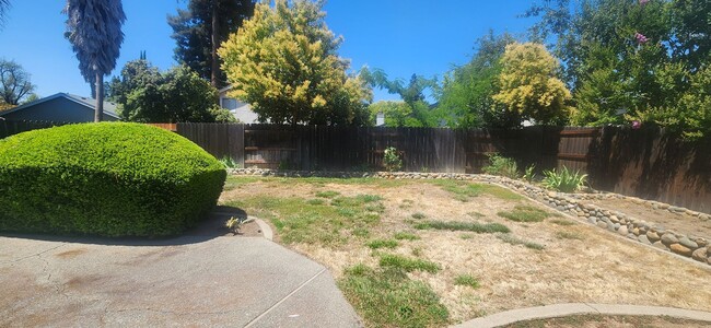 Building Photo - Wonderful 3 Bedroom Home in Greenhaven