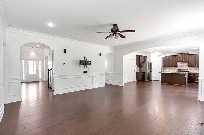 Building Photo - 2635 Azalea Bluff Dr