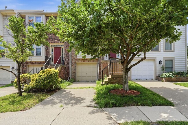 Building Photo - 46733 Woodmint Terrace