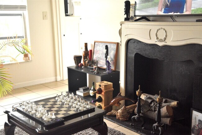 Building Photo - 7807 Golf Cir Dr