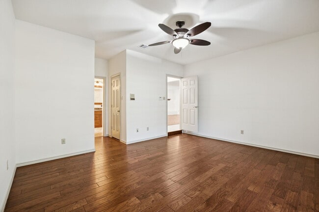 Building Photo - 2200 Shadow Creek Ct