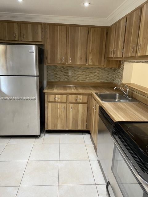 Building Photo - 8520 SW 133rd Avenue Rd