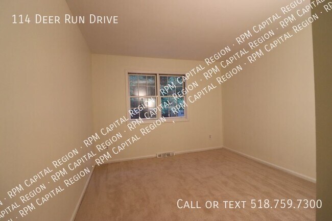 Building Photo - Nicely updated 3 bedroom in the Deer Run n...