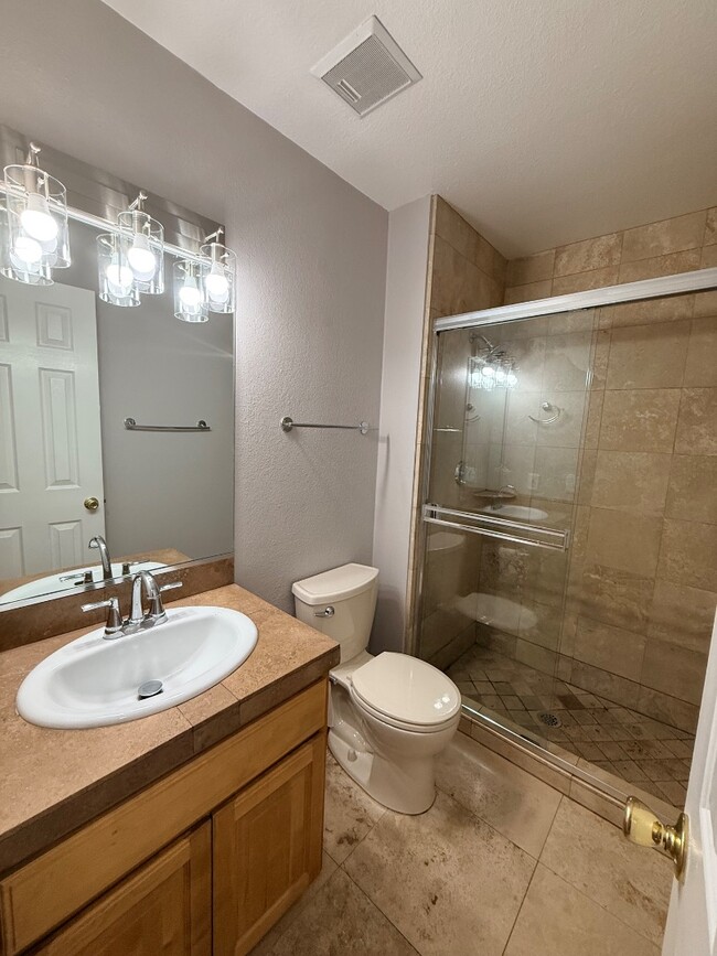 Building Photo - 14203 N 19th Ave