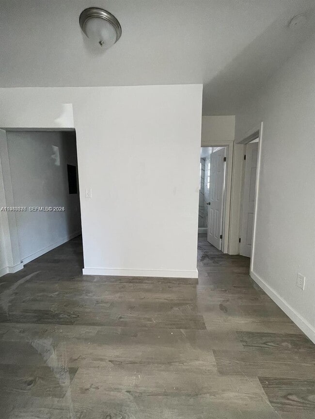 Building Photo - 7600 Dickens Ave