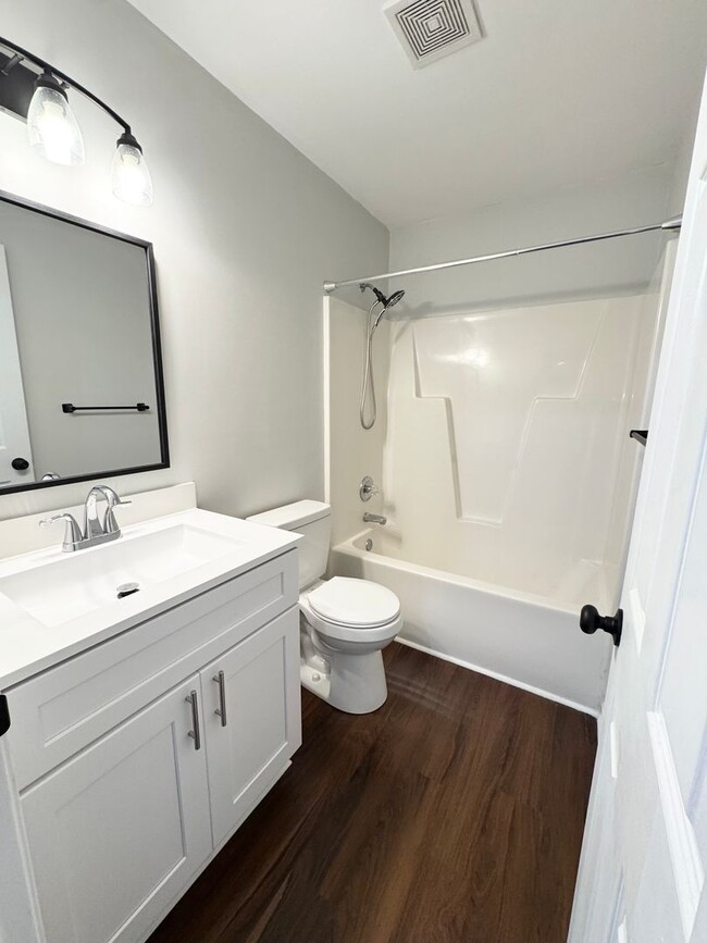 Building Photo - 205 Summerfield St