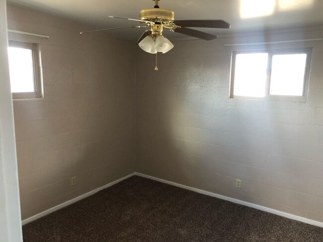 Building Photo - 9542 Lindsey Dr