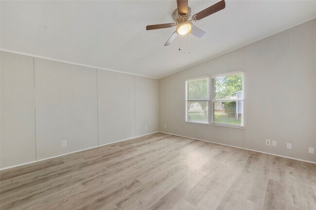 Building Photo - 16333 Lone Corral Ct