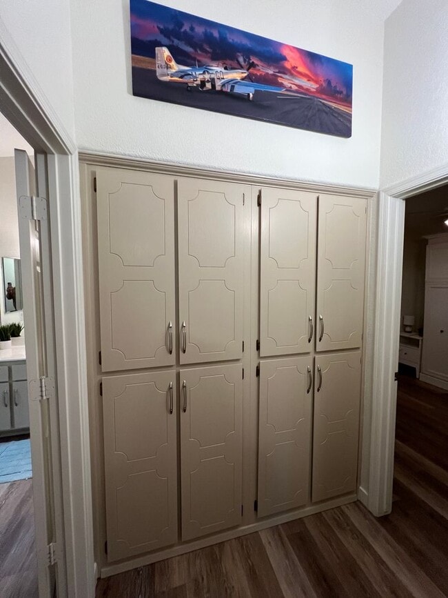 Building Photo - FURNISHED SHORT TERM RENTAL!