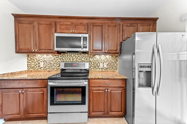 Building Photo - 146 Heritage Way