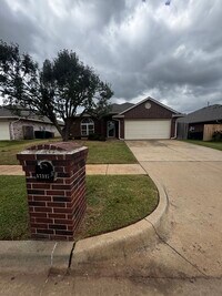 Building Photo - 17317 Bronze Ln
