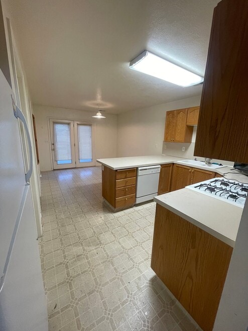 Building Photo - 1545 Talon Dr