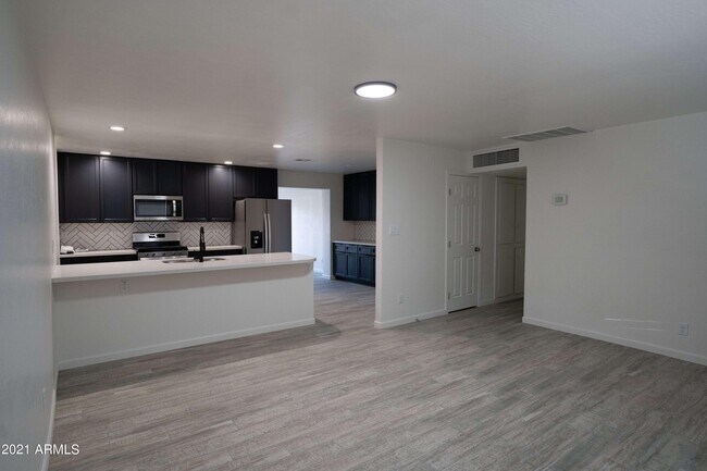 Building Photo - 4724 W Monterosa St