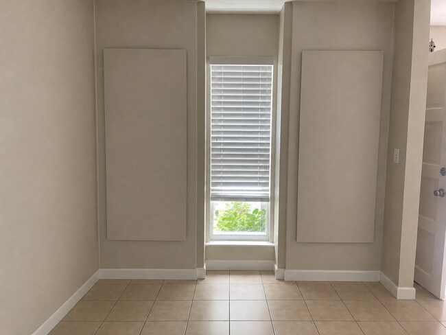 Building Photo - 5510 Armitos Ave