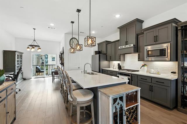 Building Photo - 3709 Island Vista Dr