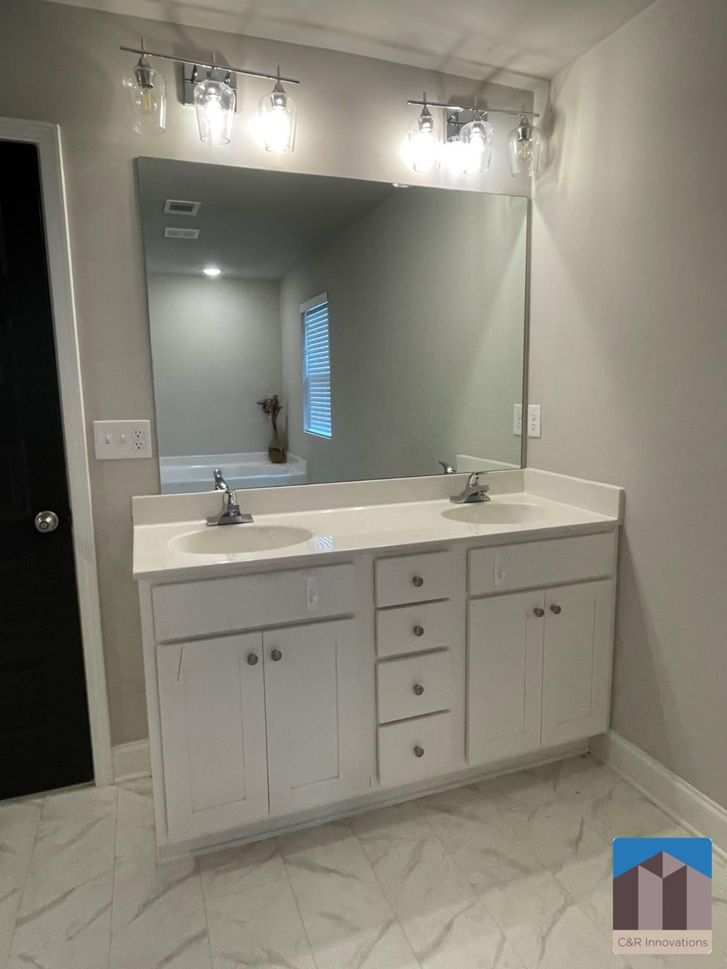 Building Photo - 300 Omnia Ridge Way