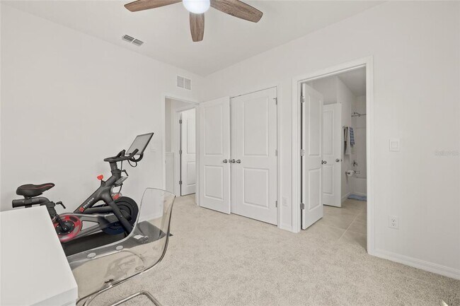 Building Photo - 11174 Crescent Deer Dr