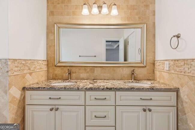 Building Photo - 2275 Eagle Pointe Ct NW