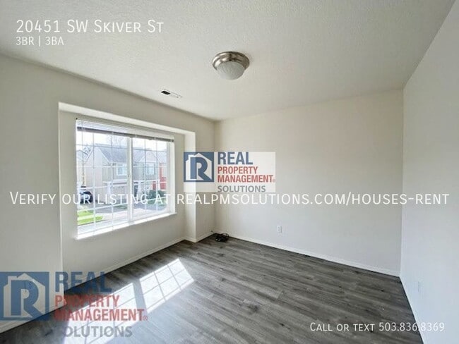 Building Photo - 20451 SW Skiver St