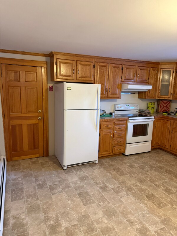 Building Photo - 310 Main St