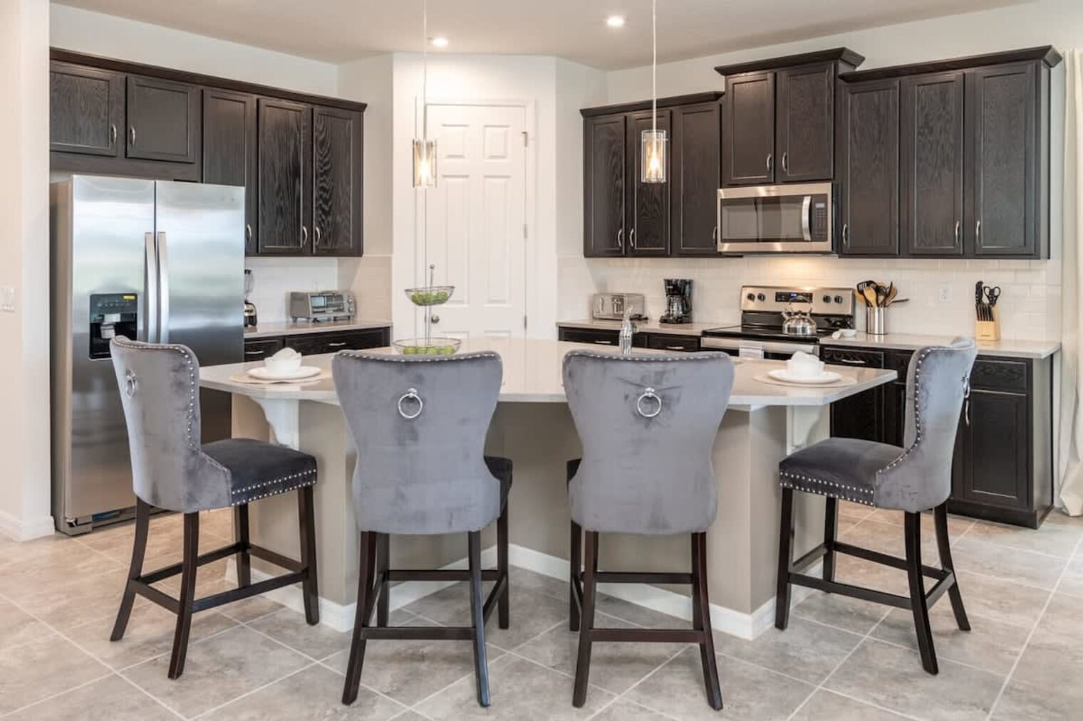 Building Photo - 8993 Amelia Downs Trail
