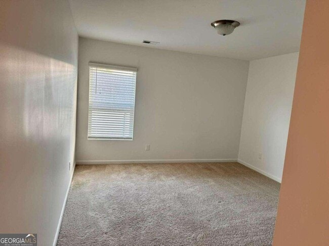 Building Photo - 1106 Lossie Ln