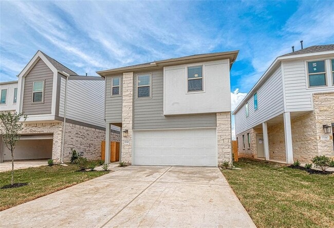 Building Photo - 17110 Pentland Hls Wy