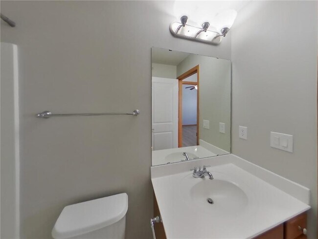 Building Photo - 1627 Fox Hunt Way