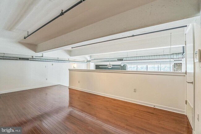 Building Photo - 1234 Hamilton St
