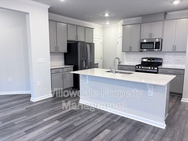 Building Photo - 913 Aspen Pointe Trl