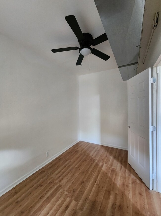 Building Photo - 2646 W Cullerton St