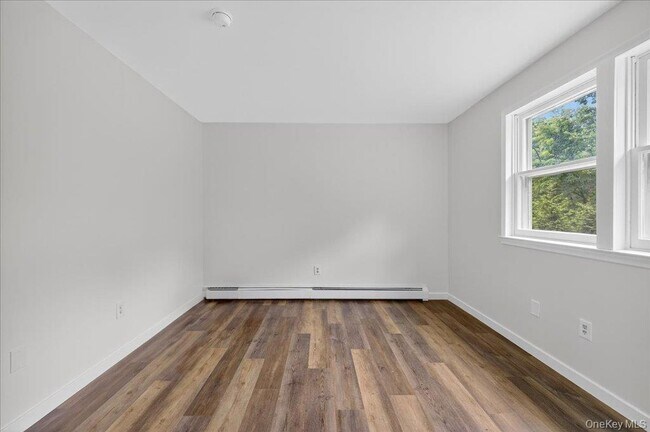 Building Photo - 226 Knoth Rd
