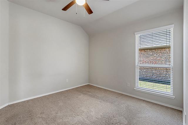 Building Photo - 3020 Oakcrest Dr