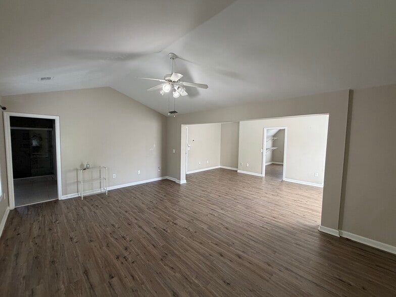 Master bedroom - 3315 Watson Gate Rd