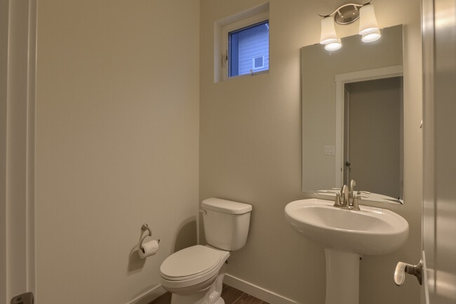 Building Photo - 14661 36th Ct NE