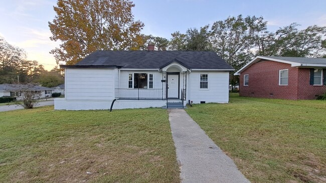 Primary Photo - 901 State Rd S-38-225
