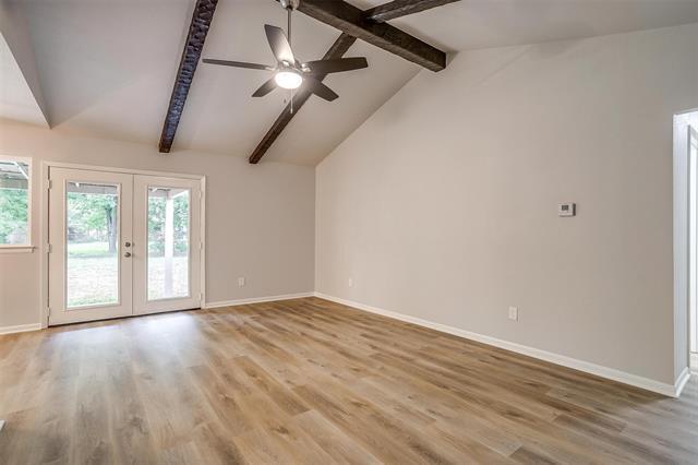 Building Photo - 144 NW Suzanne Terrace