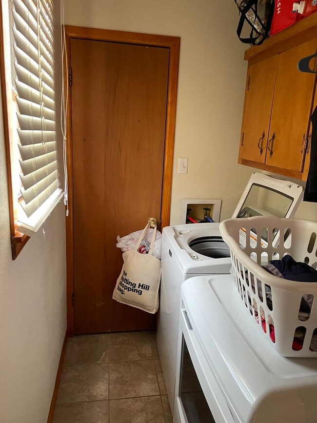 Building Photo - 3811 28th St