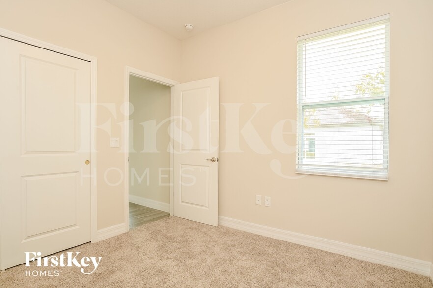 Building Photo - 601 Dunlin Ln