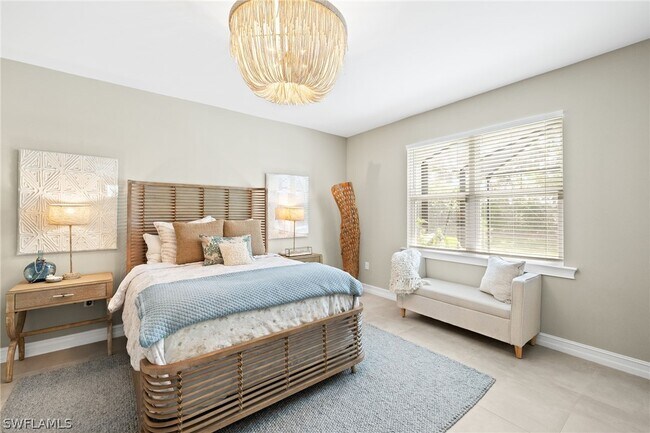 Building Photo - 14546 Tropical Dr