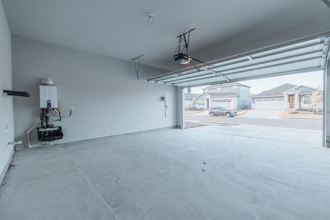 Building Photo - 2838 Dell Hollow Dr