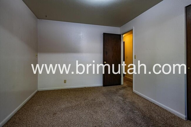 Building Photo - 2045 S 2200 E
