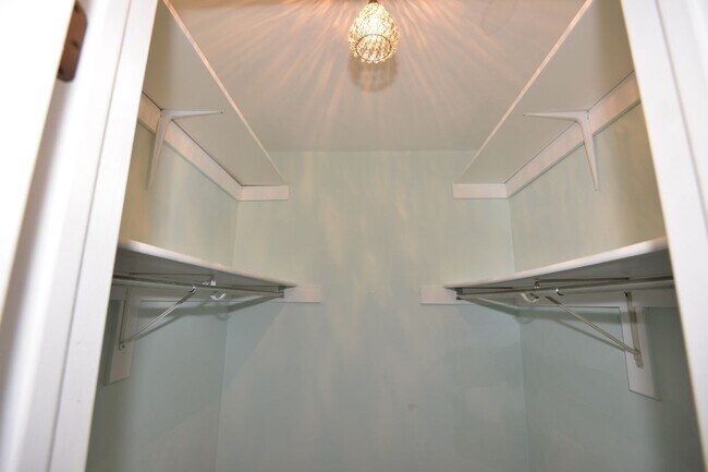 Building Photo - 1269 Brahms Dr