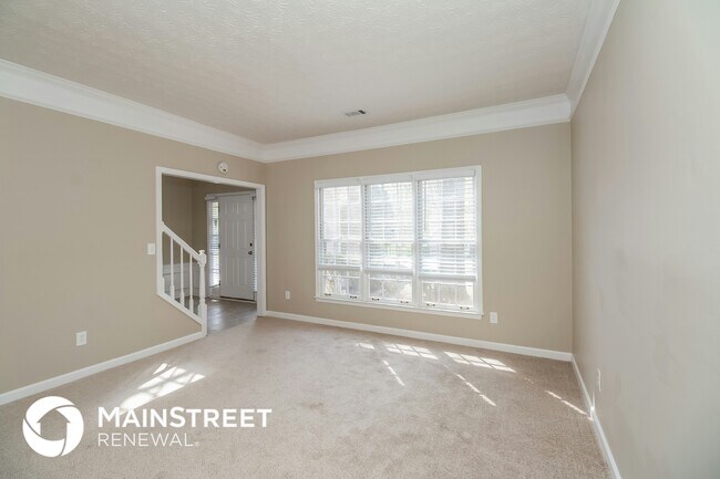 Building Photo - 8418 Waverly Dr