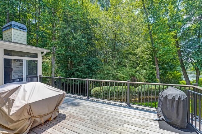 Building Photo - 4332 Cove Way Dr NE