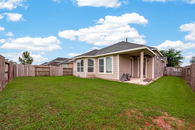 Building Photo - 2209 Hidden Meadow Ln
