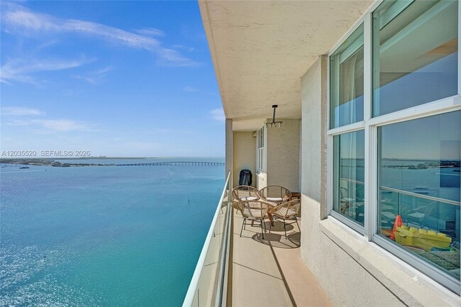 Building Photo - 800 Claughton Island Dr