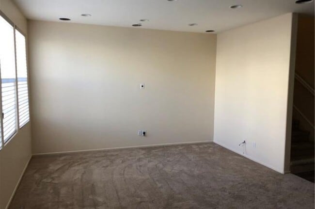 Family room - 24063 Avocado Ln